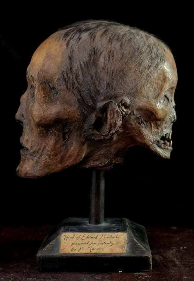 El Cráneo de Edward Mordraker El Cráneo de Edward Mordraker