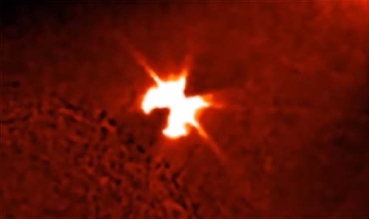 Imágenes de la NASA muestran un EXTRAÑO OBJETO Imágenes de la NASA muestran un EXTRAÑO OBJETO