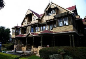 la maldicion de la casa winchester